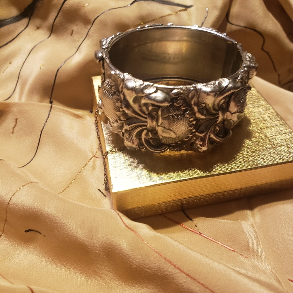 Whiting and Davis Vintage Cuff Bracelet Vintage - Picture 8 of 10